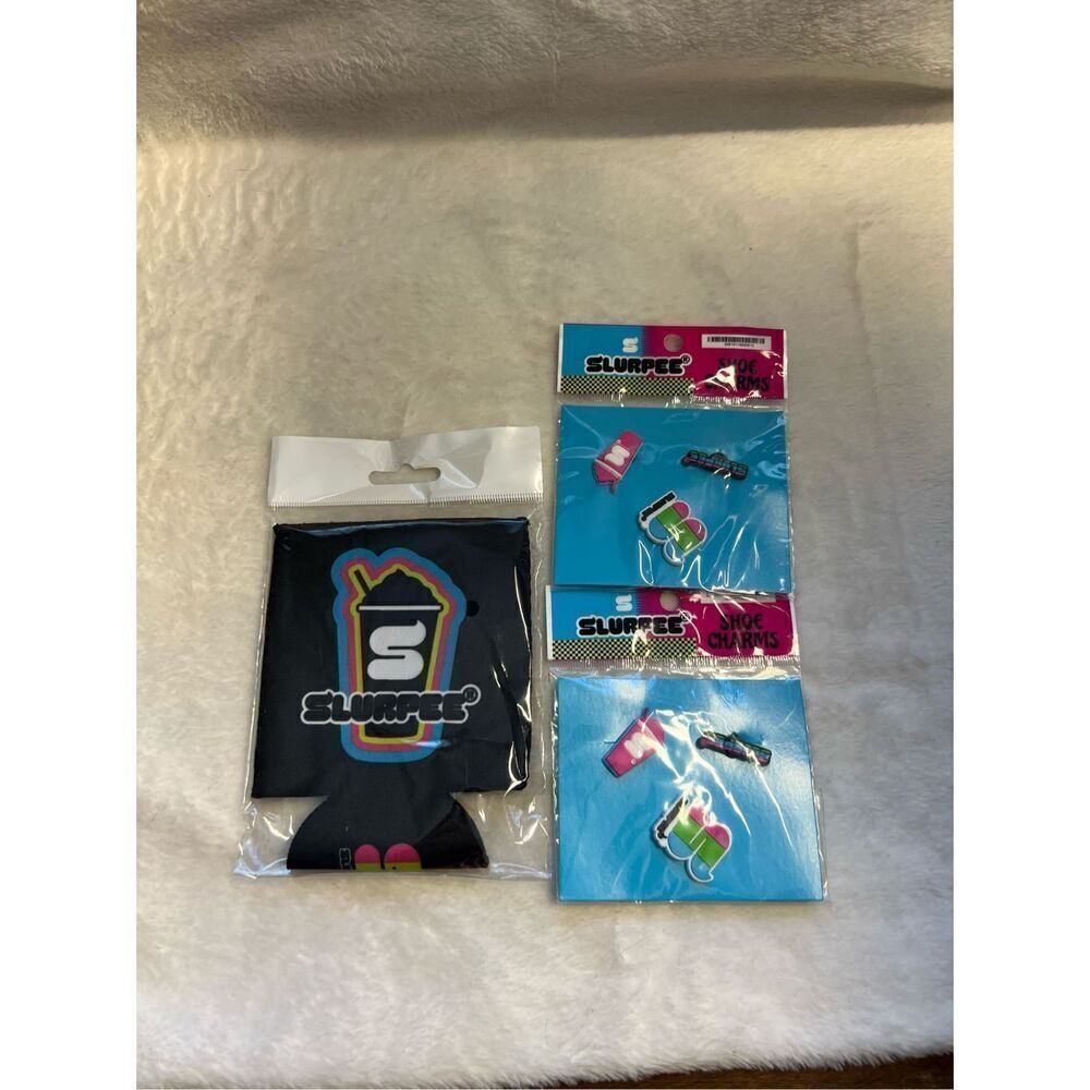 Slurpee Can Coozie And Shoe Charms NEW
